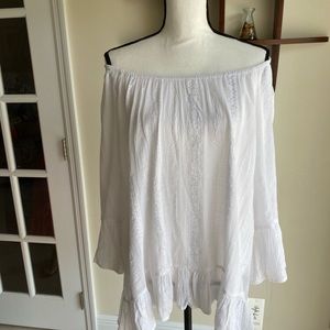 🌸 Style and Co Embroidered Top 🌸